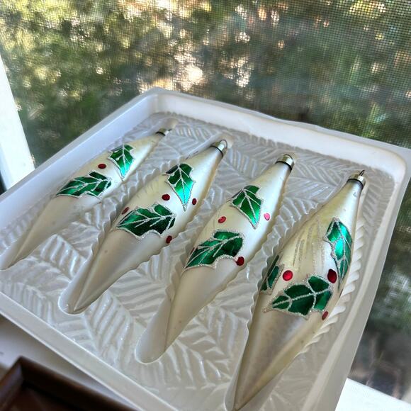 Holiday Time Vintage Glass Ornaments – Set of 4 Holly Teardrops, 6” - Picture 11 of 12